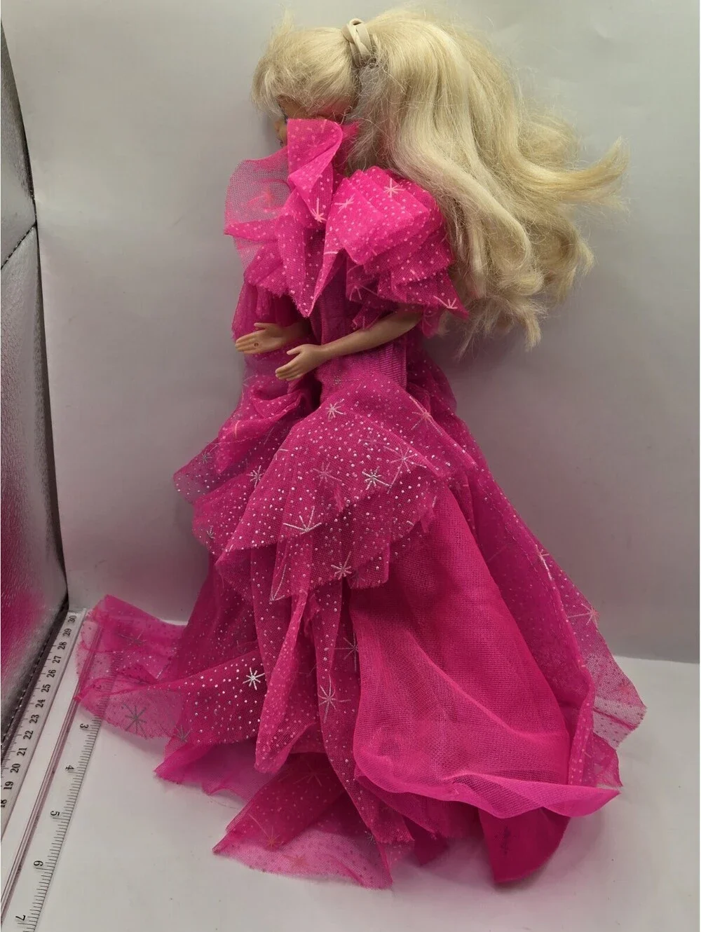 Barbie 1990 Happy Holidays Special Edition Hot Pink  Doll Vintage
